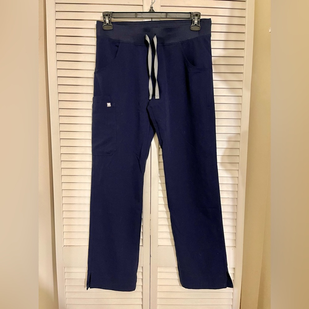 FIGS Size S Kade scrub pant